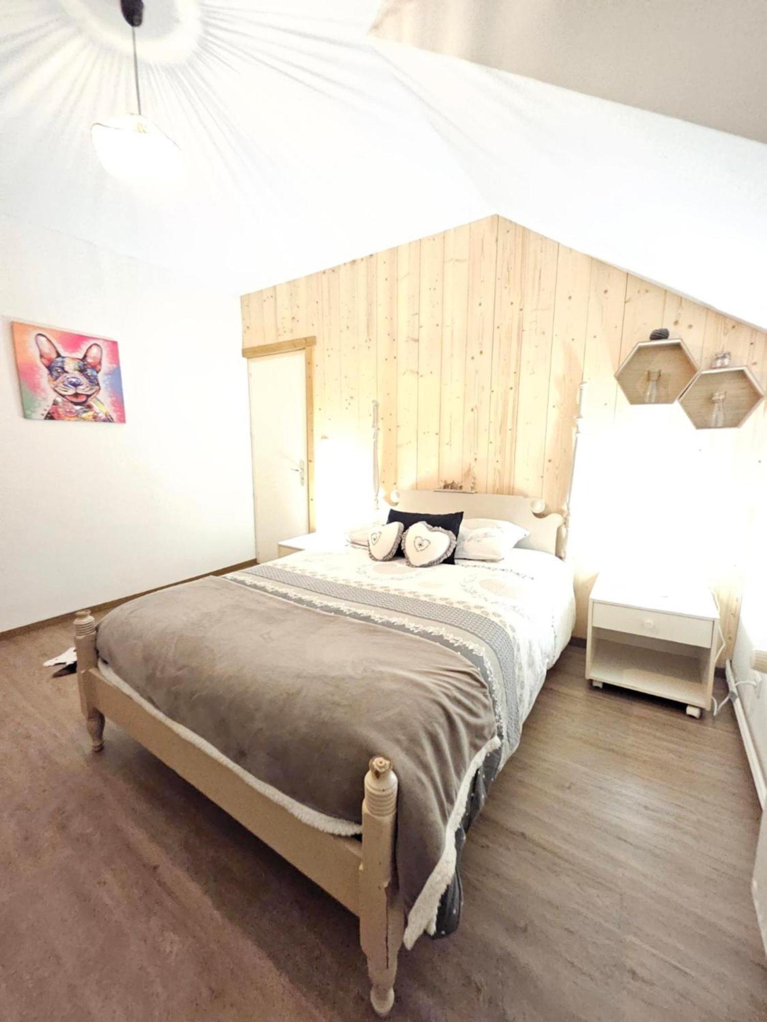 Gite Eglantine 2 A 6 Personnes Avec Spa Et Salle De Jeux Dans La Residence Ventron Exterior foto
