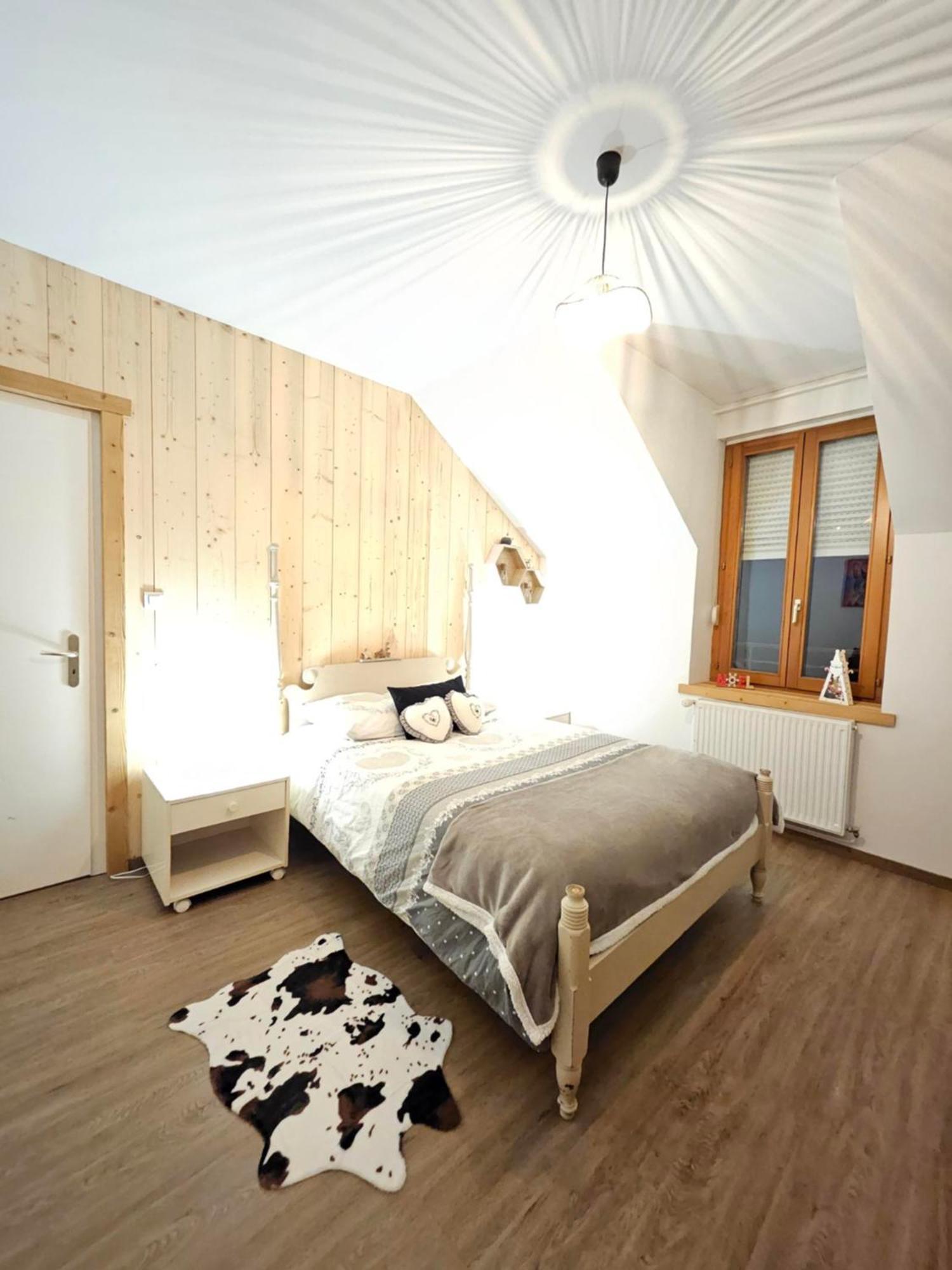 Gite Eglantine 2 A 6 Personnes Avec Spa Et Salle De Jeux Dans La Residence Ventron Exterior foto