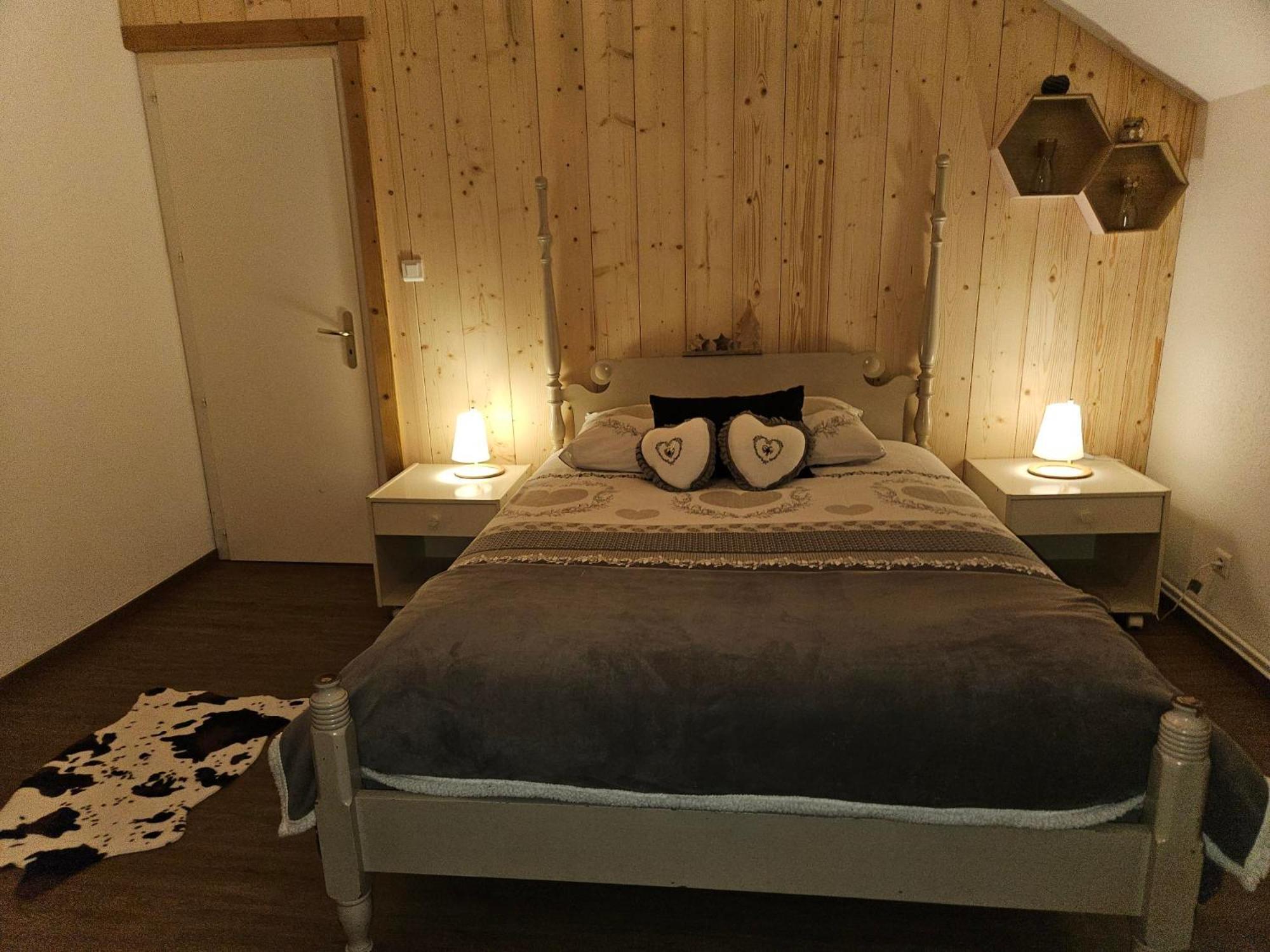 Gite Eglantine 2 A 6 Personnes Avec Spa Et Salle De Jeux Dans La Residence Ventron Exterior foto